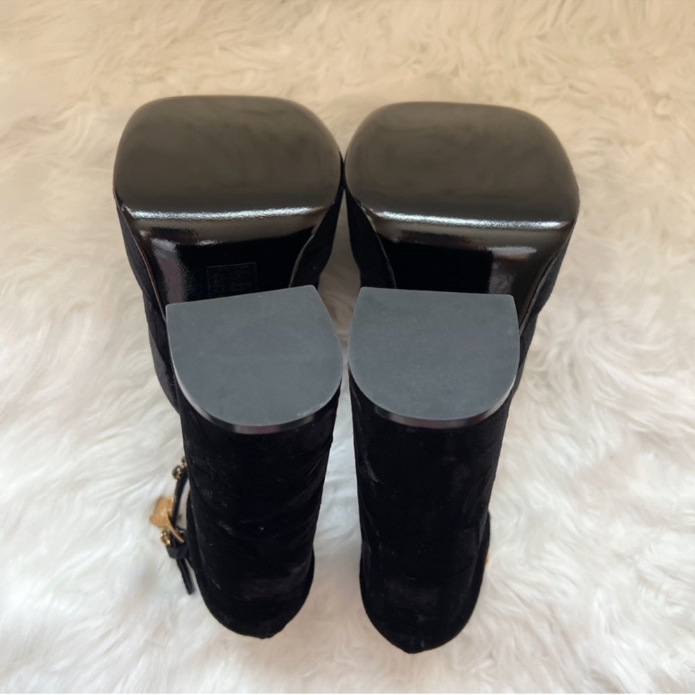 New! VERSACE Logo Medusa Charm Aevitas Embellished Crushed Velvet Platform Pumps - Picture 12 of 14